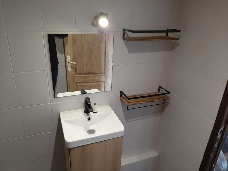 T3 Hyper-Centre Au Calme Tout Equipe Parking Prive Apartment Castres  Luaran gambar