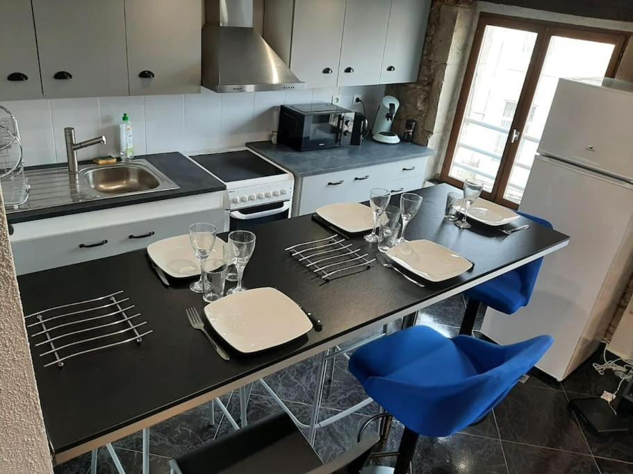 T3 Hyper-Centre Au Calme Tout Equipe Parking Prive Apartment Castres  Luaran gambar
